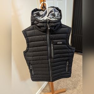 Stio Men's Hometown Down Hooded Vest - Medium